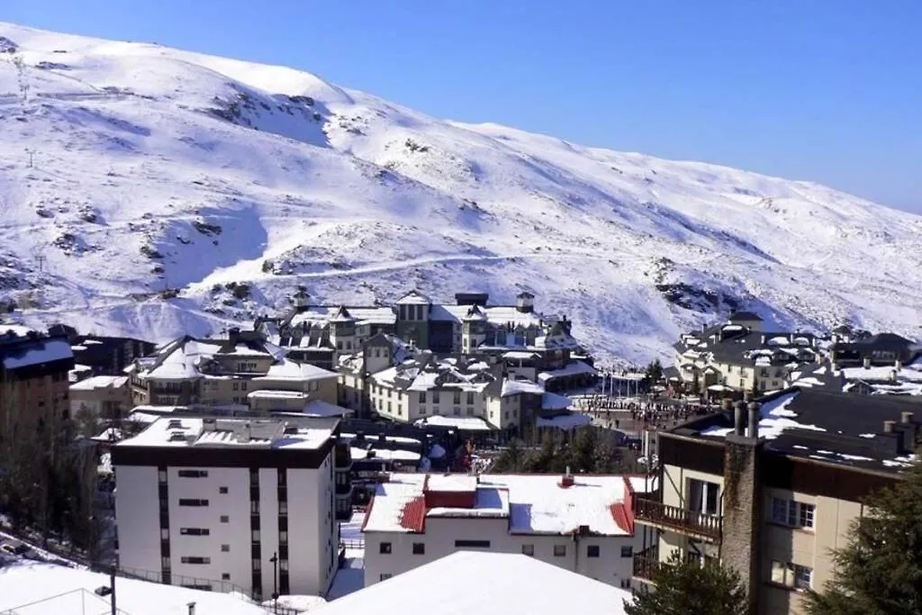 3 Bdrm Penthouse In Sierra Nevada - 10 Pax Apartman