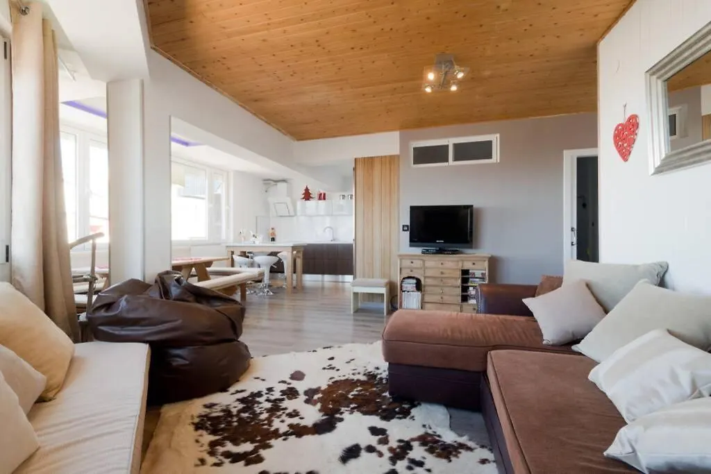 3 Bdrm Penthouse In Sierra Nevada - 10 Pax Apartman