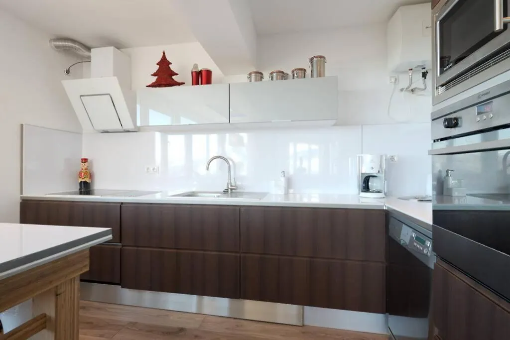 3 Bdrm Penthouse In Sierra Nevada - 10 Pax Apartment Spain